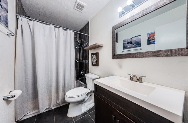 5052 STARFISH DRIVE SE D, St Petersburg, FL 33705