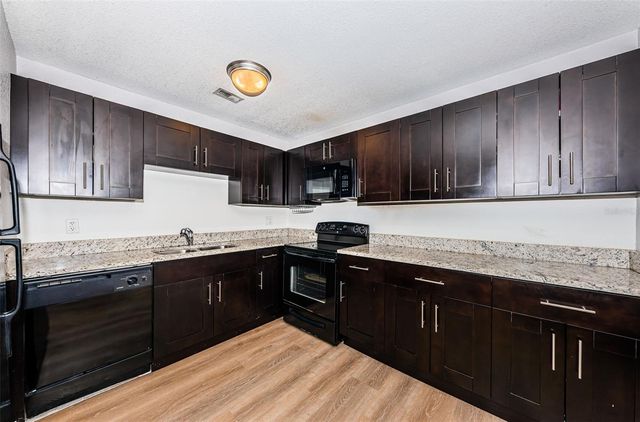 5052 STARFISH DRIVE SE D, St Petersburg, FL 33705