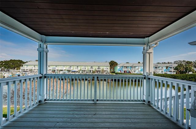 5052 STARFISH DRIVE SE D, St Petersburg, FL 33705