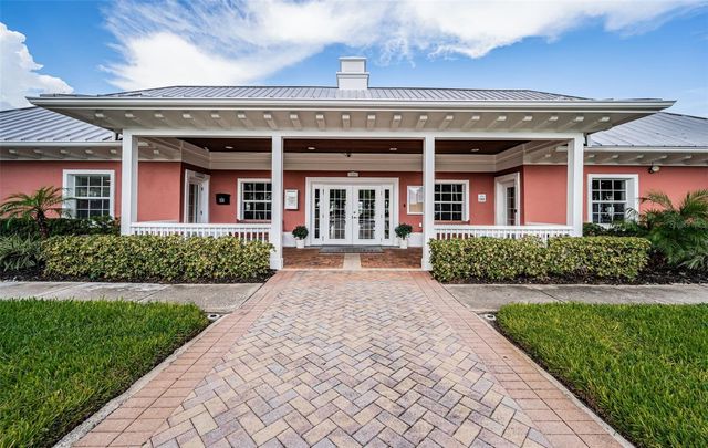 5052 STARFISH DRIVE SE D, St Petersburg, FL 33705