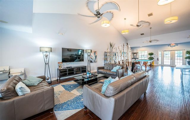 5052 STARFISH DRIVE SE D, St Petersburg, FL 33705