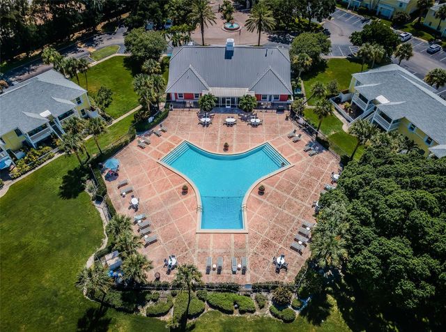 5052 STARFISH DRIVE SE D, St Petersburg, FL 33705