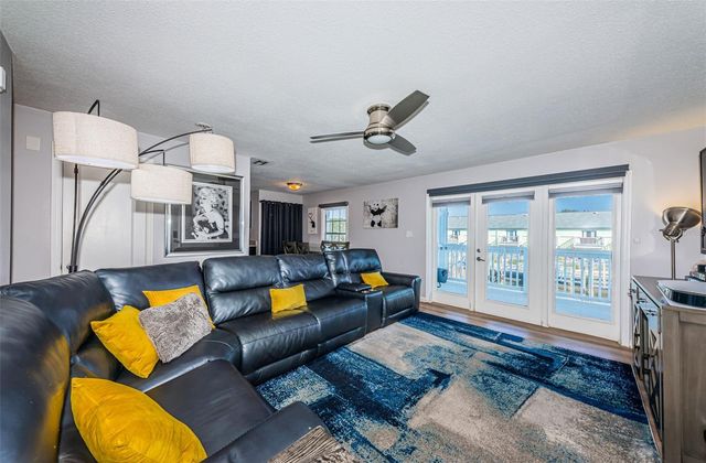 5052 STARFISH DRIVE SE D, St Petersburg, FL 33705