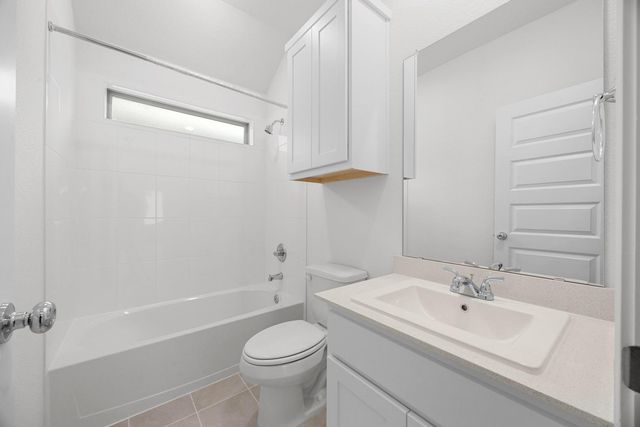 437 Lucky Ave, Elgin, TX 78621