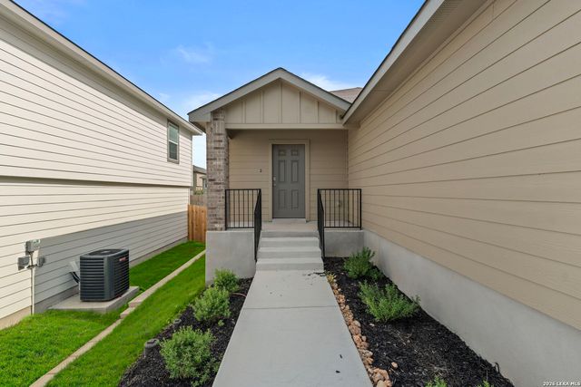 14723 Armstrong Fld, San Antonio, TX 78245