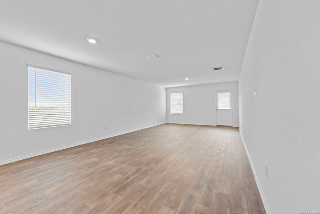 14723 Armstrong Fld, San Antonio, TX 78245