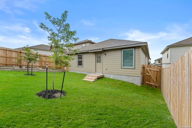 14723 Armstrong Fld, San Antonio, TX 78245