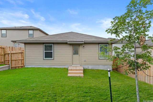 14723 Armstrong Fld, San Antonio, TX 78245