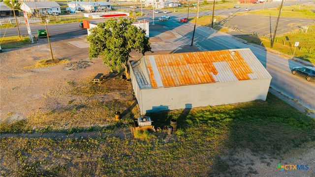 2408 Ben Jordan Street, Victoria, TX 77901