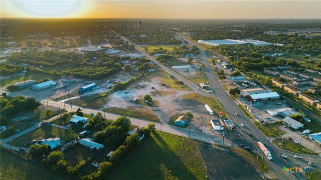 2408 Ben Jordan Street, Victoria, TX 77901