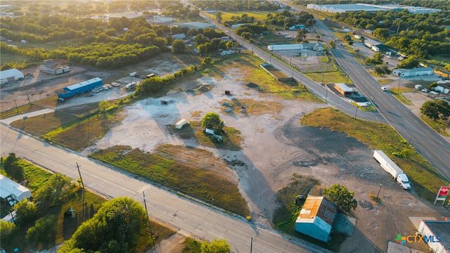 2408 Ben Jordan Street, Victoria, TX 77901