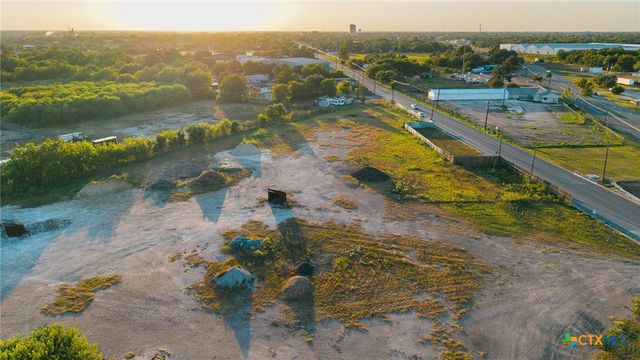 2408 Ben Jordan Street, Victoria, TX 77901