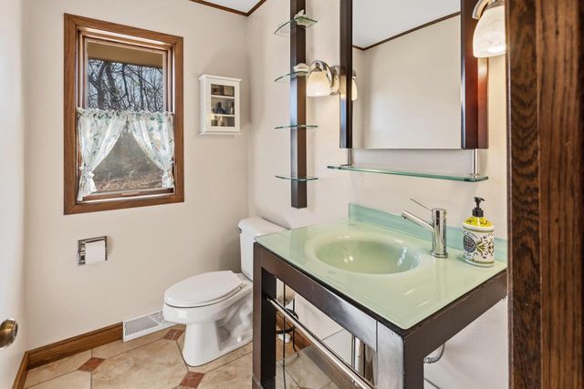 12785 W Bobwood ROAD, New Berlin, WI 53151