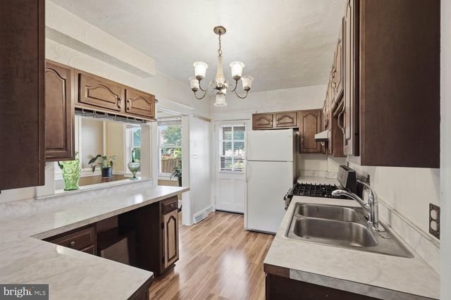 227 E ROSS ST, Lancaster, PA 17602