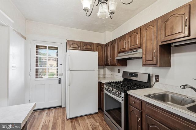 227 E ROSS ST, Lancaster, PA 17602