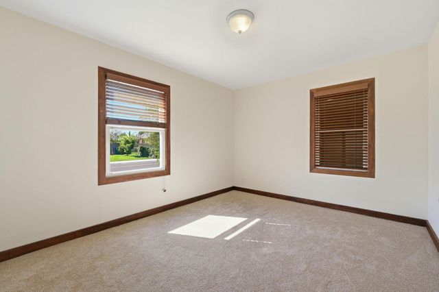 2020 Lake Dr, Stockton, CA 95204