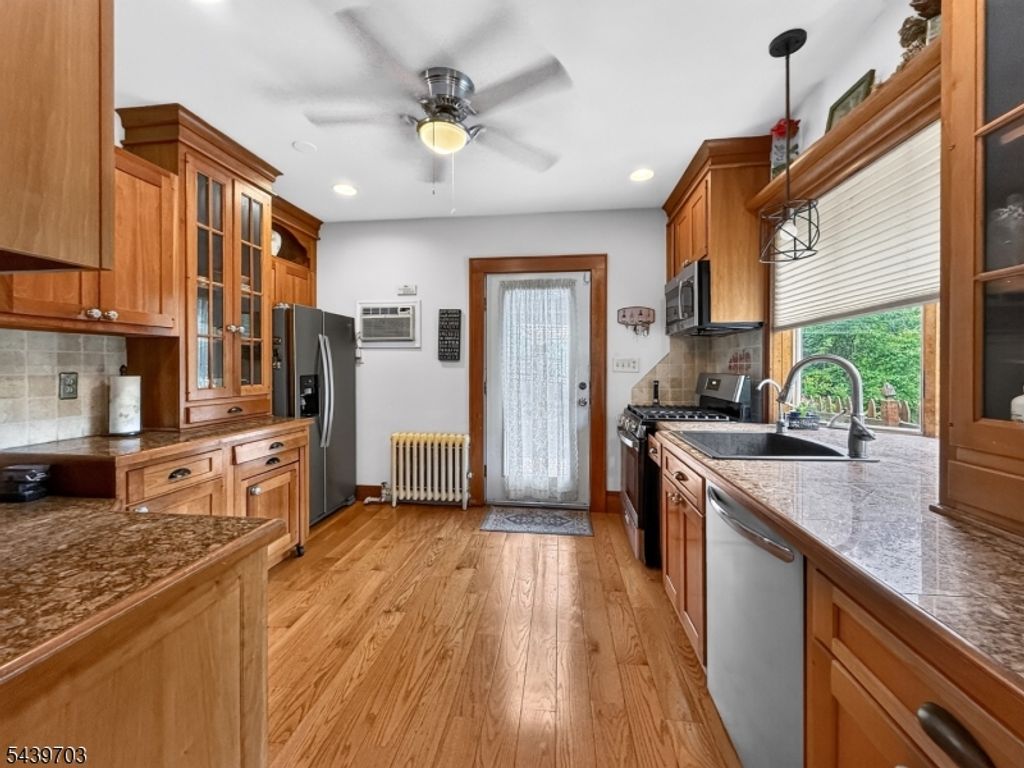 72 Hillcrest Rd, Watchung Boro, NJ 07069 — photo 3