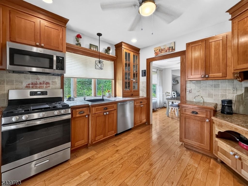 72 Hillcrest Rd, Watchung Boro, NJ 07069 — photo 4