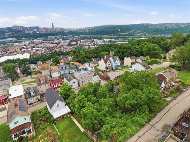 2712 Burham St, South Side, PA 15203