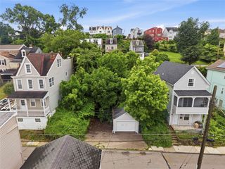 2712 Burham St, South Side, PA 15203