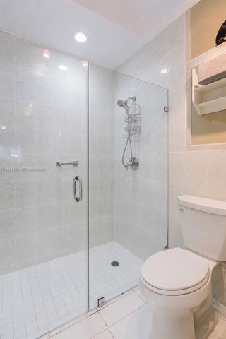 1327 Seagrape Cir, Weston, FL 33326