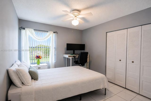 1327 Seagrape Cir, Weston, FL 33326