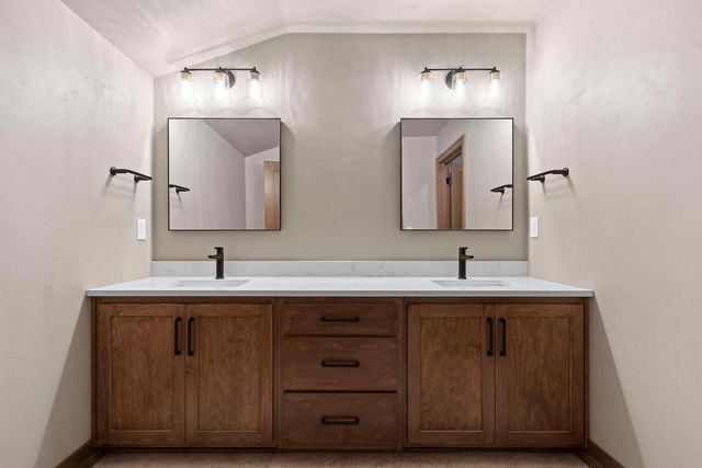 4093 HALF CROWN, De Pere, WI 54115