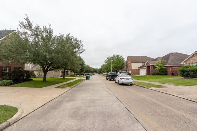 921 Sage Street, Baytown, TX 77521