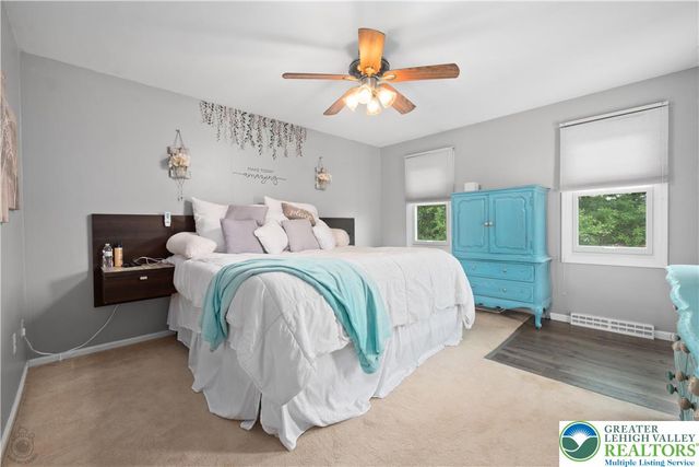 8138 Pheasant Run, Upper Macungie Twp, PA 18051