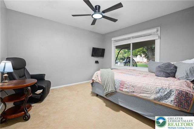 8138 Pheasant Run, Upper Macungie Twp, PA 18051