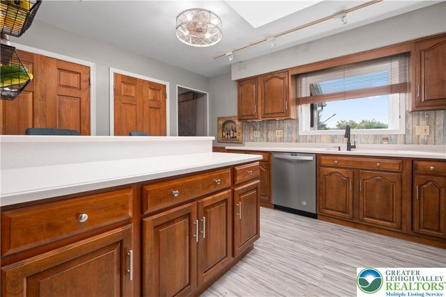 8138 Pheasant Run, Upper Macungie Twp, PA 18051
