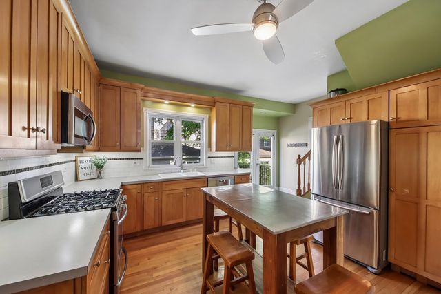 537 Ferdinand Avenue, Forest Park, IL 60130