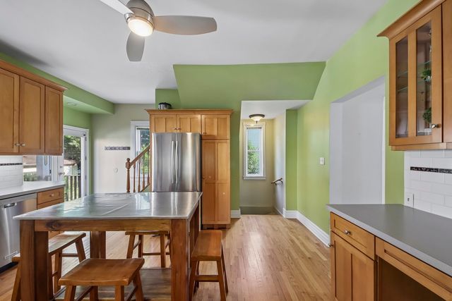 537 Ferdinand Avenue, Forest Park, IL 60130