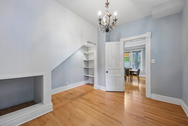 537 Ferdinand Avenue, Forest Park, IL 60130