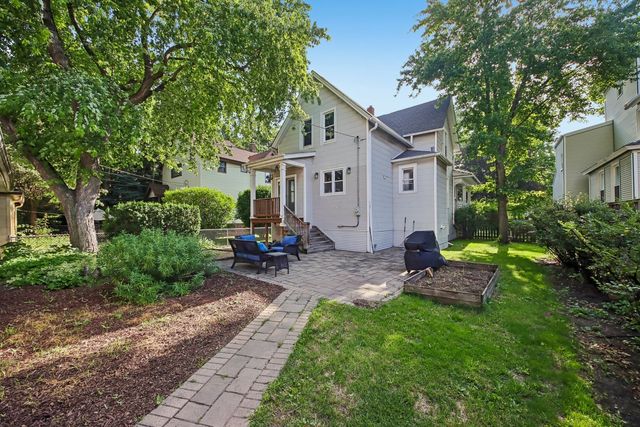 537 Ferdinand Avenue, Forest Park, IL 60130
