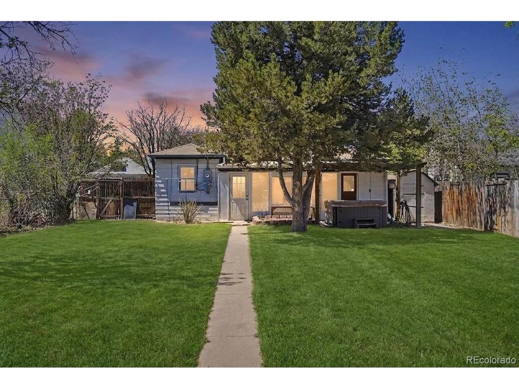 1356 Iola St, Aurora, CO 80010