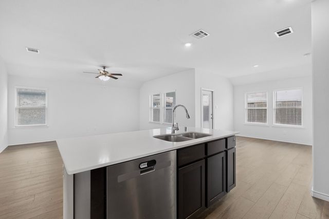 212 Goldfinch Drive, Caddo Mills, TX 75135