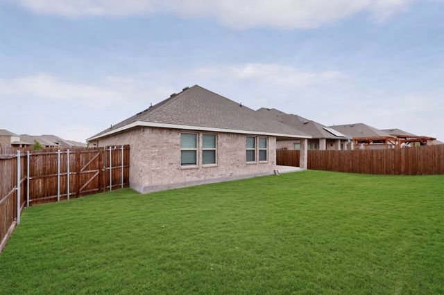 212 Goldfinch Drive, Caddo Mills, TX 75135