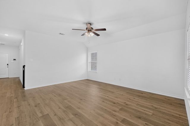 212 Goldfinch Drive, Caddo Mills, TX 75135