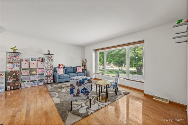 163 S Circle Avenue, Bloomingdale, IL 60108