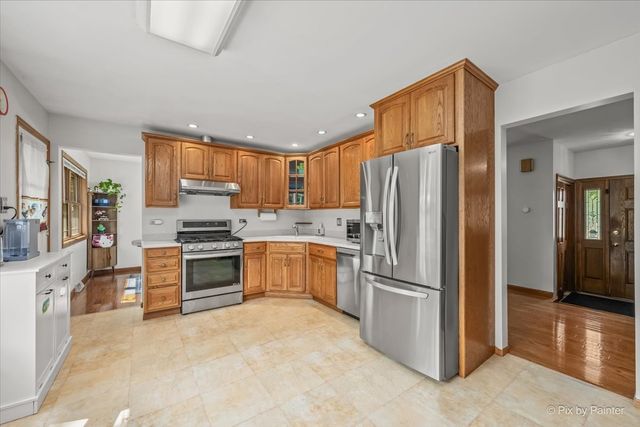 163 S Circle Avenue, Bloomingdale, IL 60108