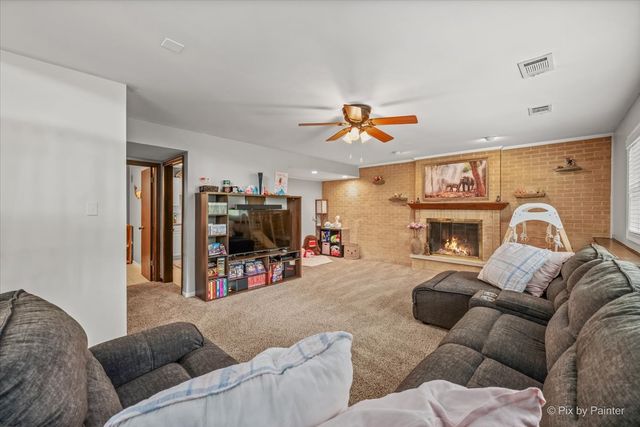 163 S Circle Avenue, Bloomingdale, IL 60108