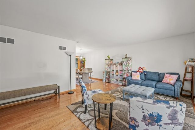 163 S Circle Avenue, Bloomingdale, IL 60108