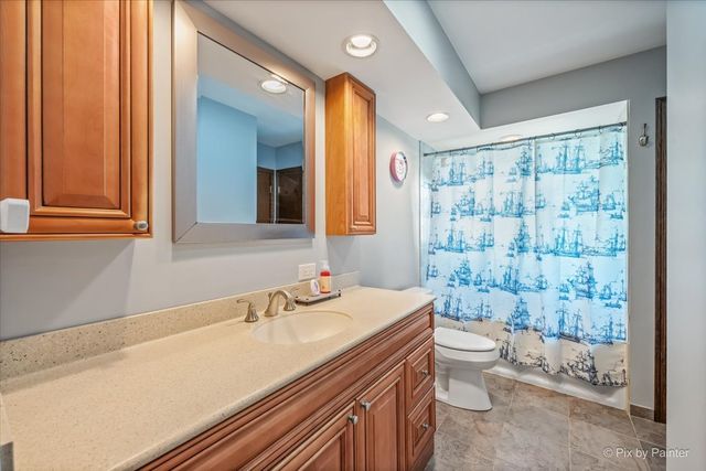 163 S Circle Avenue, Bloomingdale, IL 60108