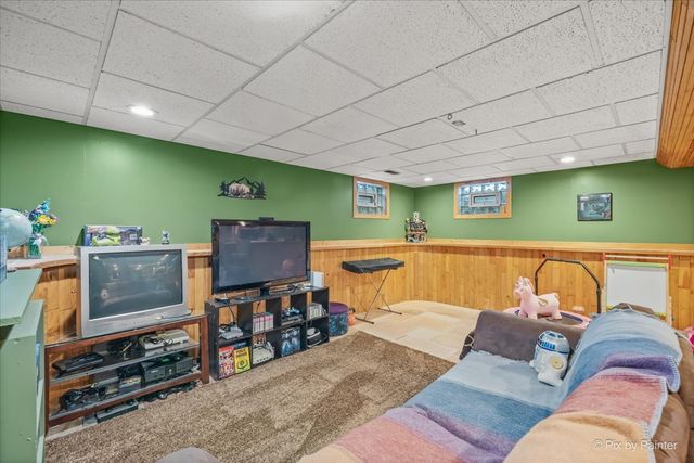 163 S Circle Avenue, Bloomingdale, IL 60108