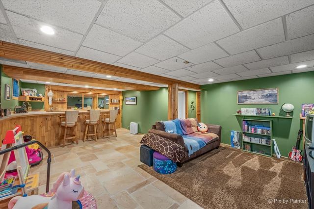 163 S Circle Avenue, Bloomingdale, IL 60108