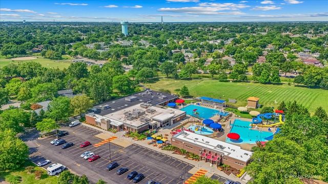 163 S Circle Avenue, Bloomingdale, IL 60108