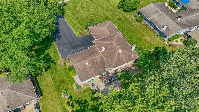 163 S Circle Avenue, Bloomingdale, IL 60108