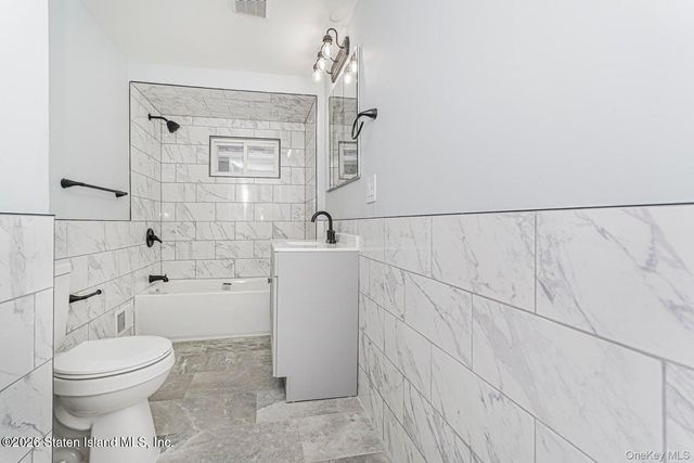 13 Laforge Ave, Staten Island, NY 10302