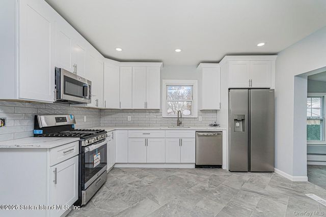 13 Laforge Ave, Staten Island, NY 10302
